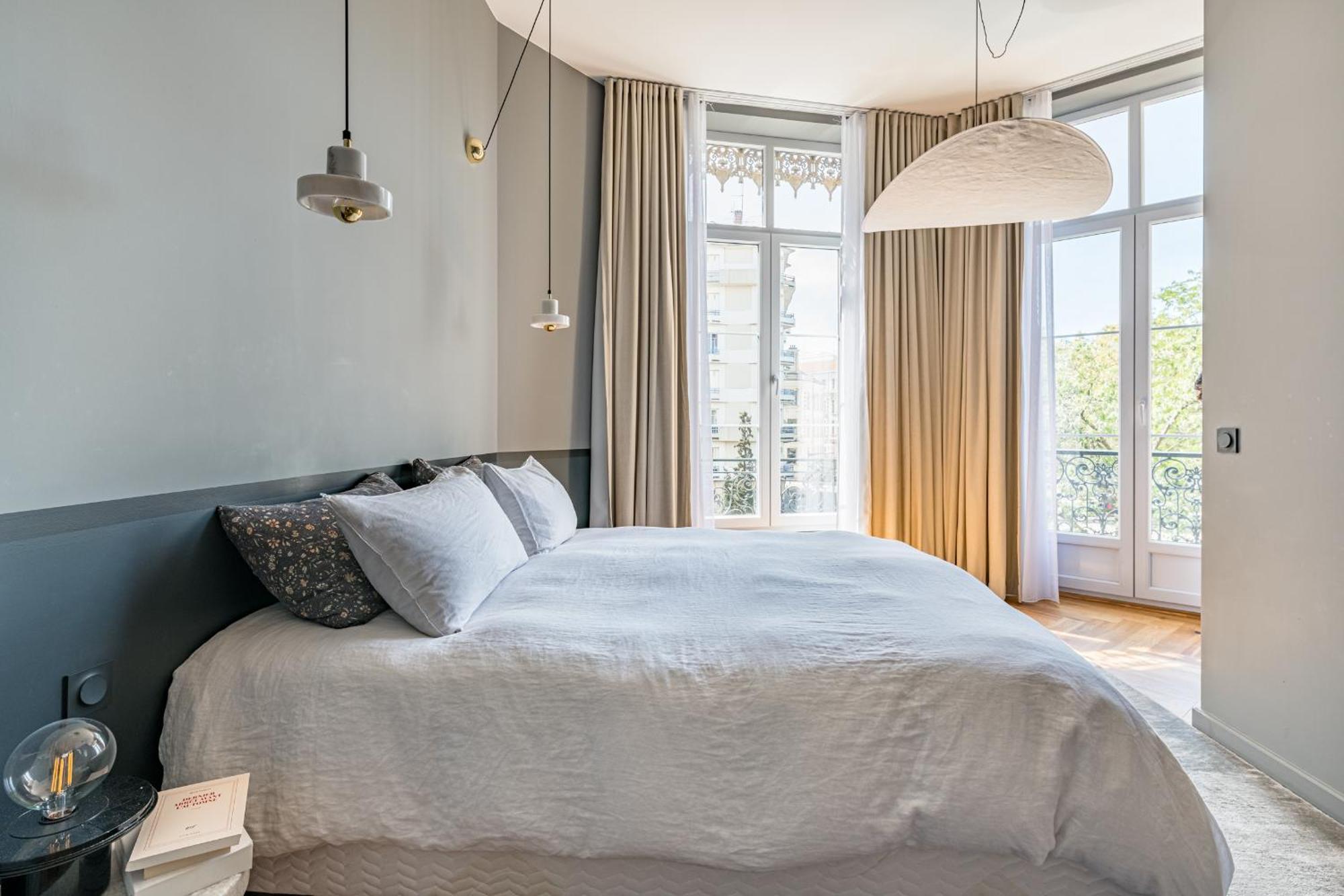 סן-אטיין Beige Hospitalite - Apotheose Luxueux- 3 Chambres - Parking Prive מראה חיצוני תמונה